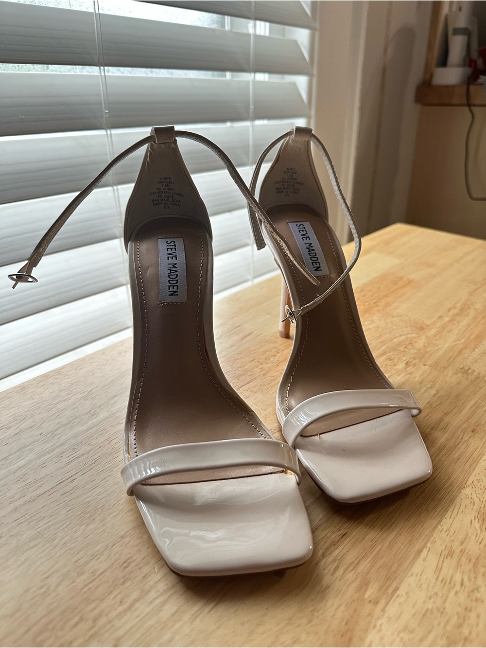 Steve Madden square toe heel
